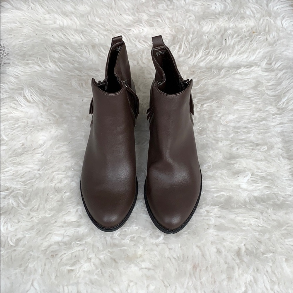 F21 Boots